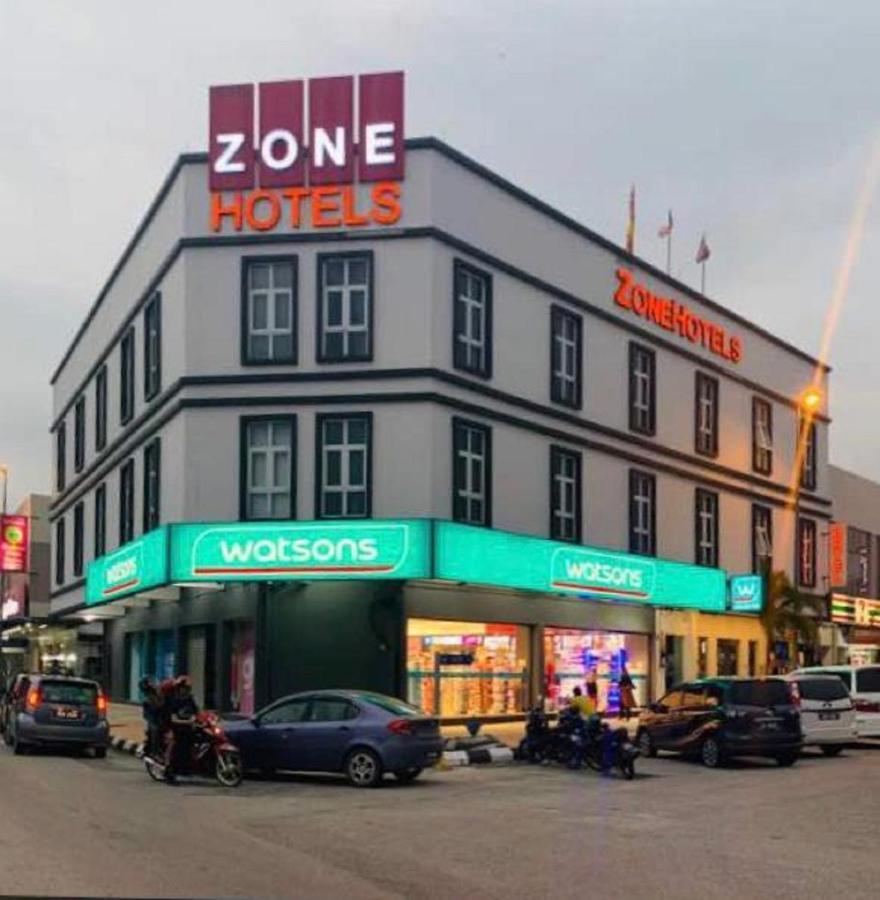 Zone Hotels, Telok Panglima Garang Teluk Panglima Garang Eksteriør bilde
