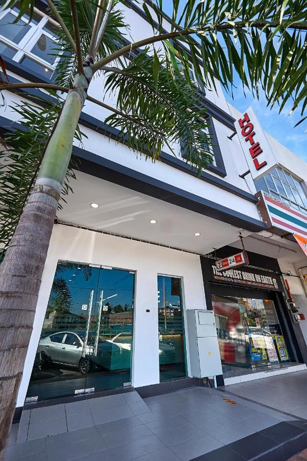 Zone Hotels, Telok Panglima Garang Teluk Panglima Garang Eksteriør bilde
