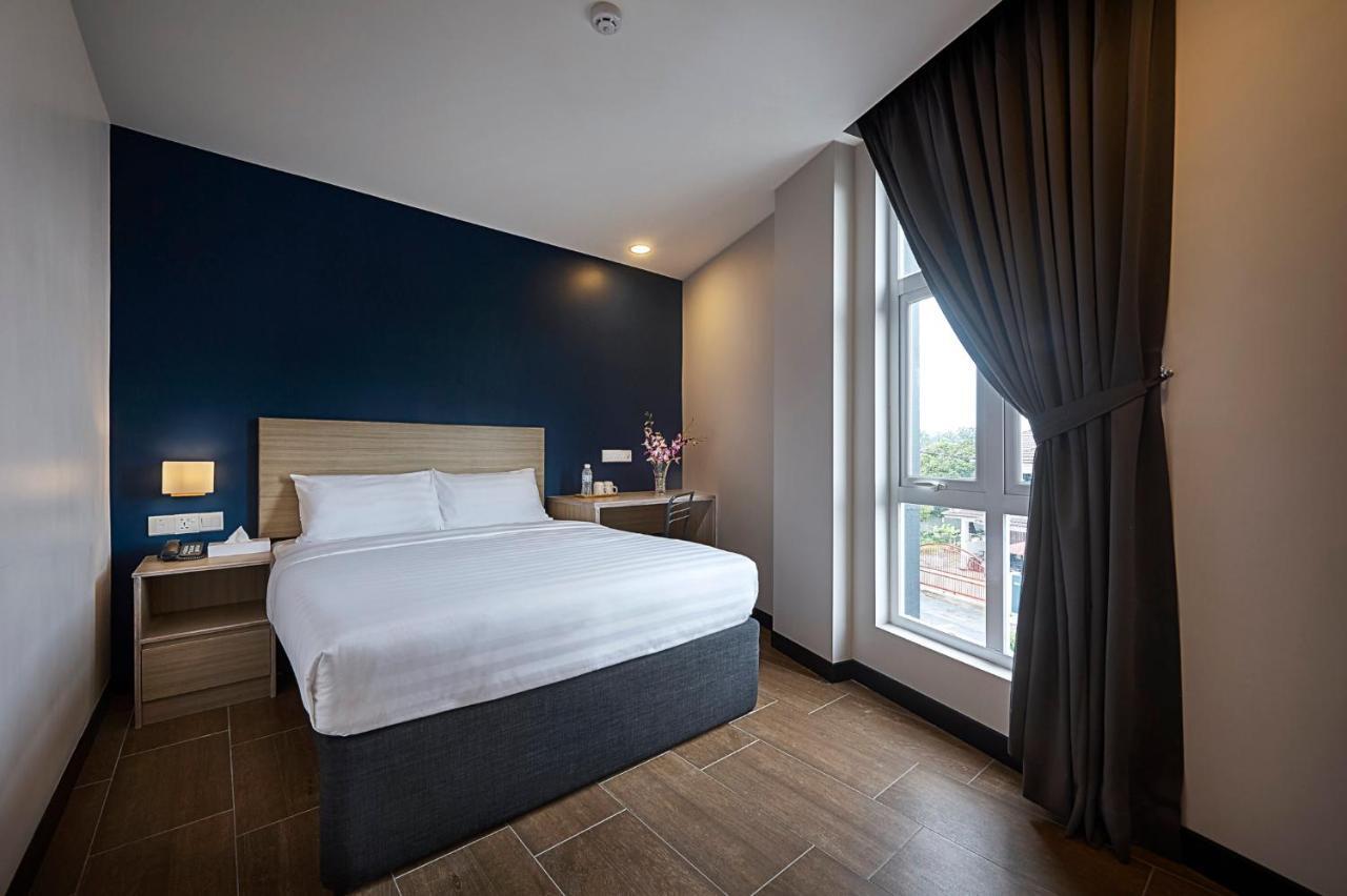 Zone Hotels, Telok Panglima Garang Teluk Panglima Garang Eksteriør bilde